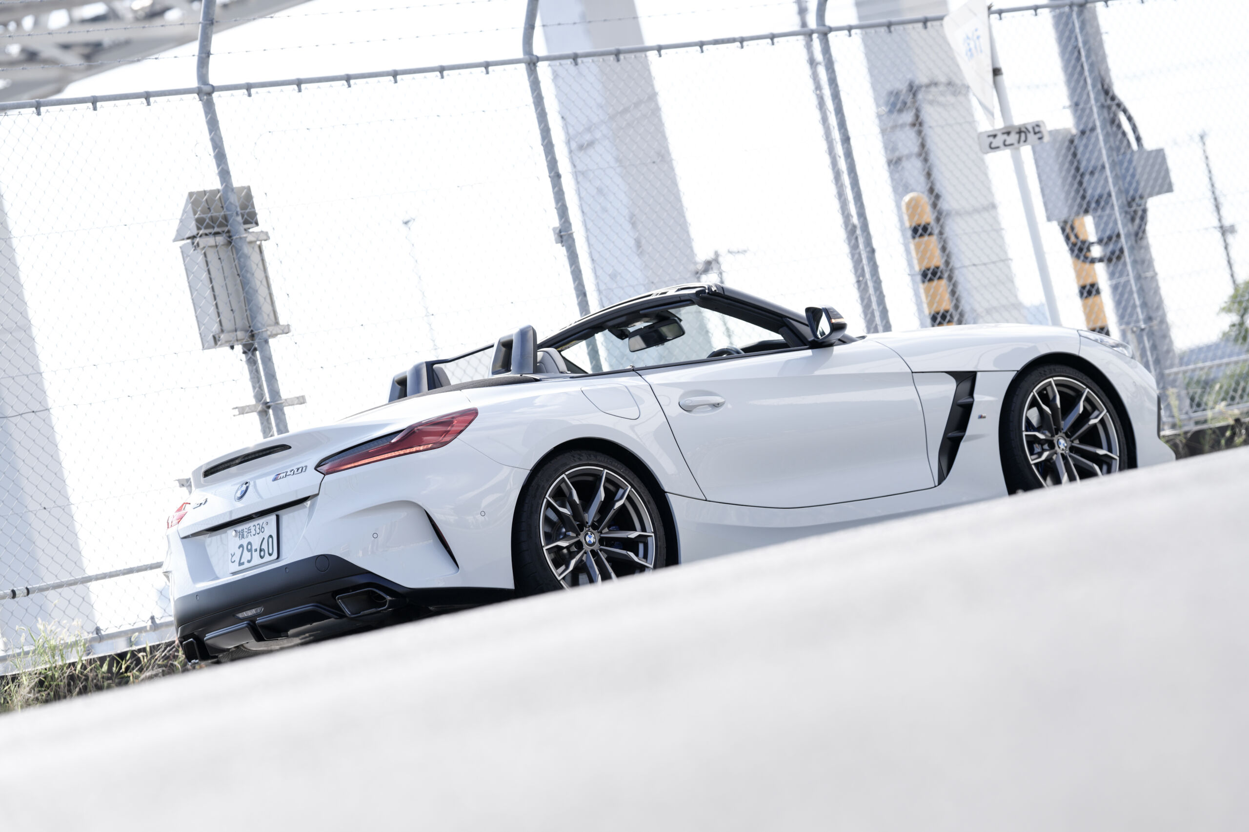 BMW Z4 G29 BLACK DIVIDE 施工写真