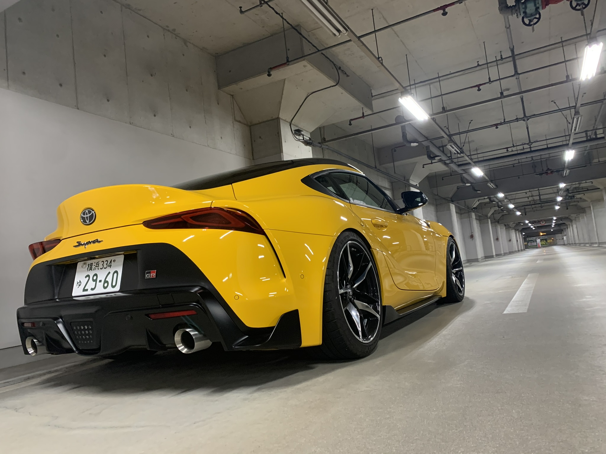 GR SUPRA BLACK DIVIDE 施工写真 01