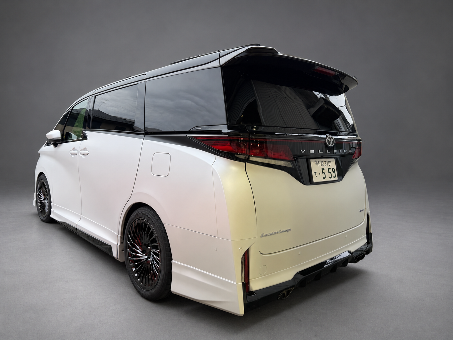 TOYOTA ALPHARD / VELLFIRE BLACK DIVIDE 施工写真